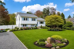 10 Knollwood Dr, Mattapoisett, MA 02739 - Photo 1