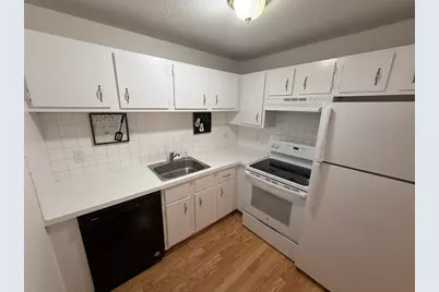 15 Weld St #51, Framingham, MA 01702 - Photo 2