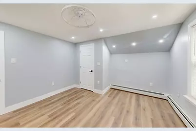15 West Tremlett Street, Boston, MA 02124 - Photo 18