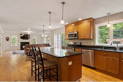 82 Lawrence Street, Pepperell, MA 01463 - Photo 6