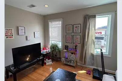 84 May St #2, Worcester, MA 01602 - Photo 2