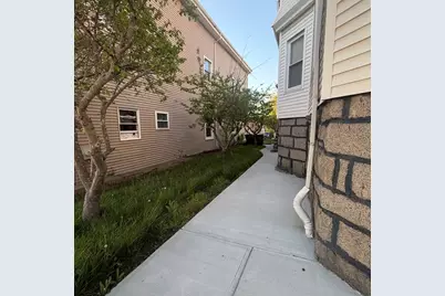 58 Prospect St #58, Fall River, MA 02720 - Photo 12