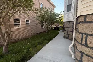 58 Prospect St, Fall River, MA 02720 - Photo 12