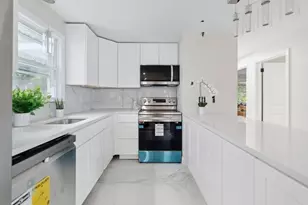 9-13 Sutherland Rd, Arlington, MA 02476 - Photo 6