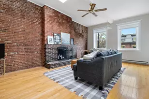 127 Marlborough St, Boston, MA 02116 - Photo 2