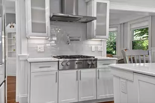 33 Linden St, Wellesley, MA 02482 - Photo 12