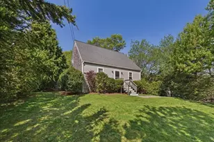 139 South St, Plymouth, MA 02360 - Photo 1