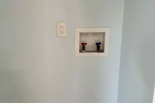 21 Collings St, Boston, MA 02136 - Photo 8
