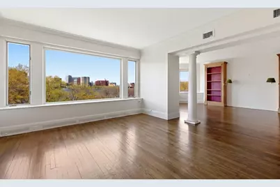 250 Beacon St #10, Boston, MA 02116 - Photo 12