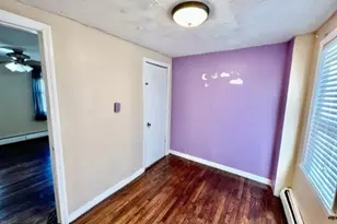 14 Amity St, Lynn, MA 01902 - Photo 4