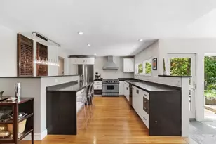 44 Windemere Rd, Wellesley, MA 02482 - Photo 6