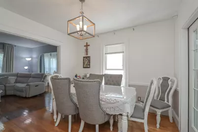34 Preston St, Springfield, MA 01109 - Photo 8