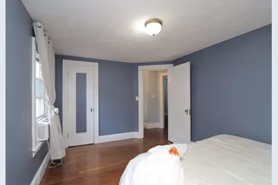 34 Preston St, Springfield, MA 01109 - Photo 16