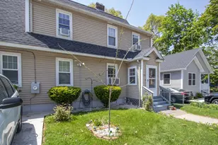 34 Preston St, Springfield, MA 01109 - Photo 4