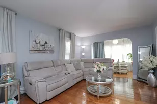 34 Preston St, Springfield, MA 01109 - Photo 6