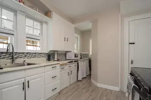 34 Preston St, Springfield, MA 01109 - Photo 12