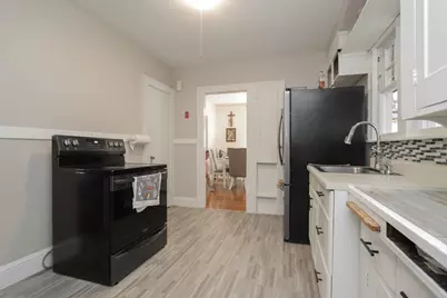 34 Preston St, Springfield, MA 01109 - Photo 14