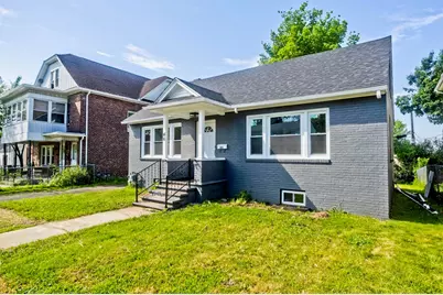 46 Knollwood St, Springfield, MA 01104 - Photo 2