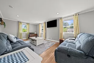 13 Douglas Ave, Beverly, MA 01915 - Photo 10