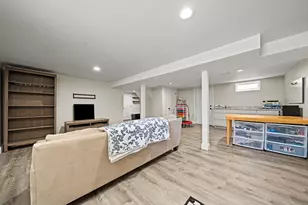 13 Douglas Ave, Beverly, MA 01915 - Photo 26