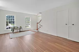 148 Jamestown Dr, Springfield, MA 01108 - Photo 4