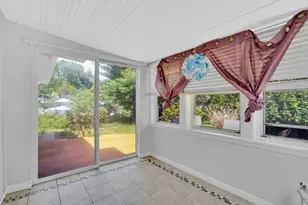 57 Tavistock St, Springfield, MA 01119 - Photo 16