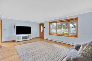 57 Tavistock St, Springfield, MA 01119 - Photo 4