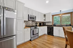 57 Tavistock St, Springfield, MA 01119 - Photo 6