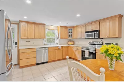 50 1st St, Webster, MA 01570 - Photo 10