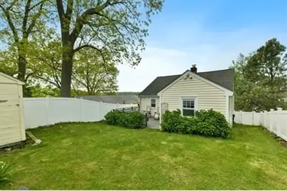 59 Park St, Melrose, MA 02176 - Photo 12
