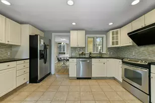 59 Park St, Melrose, MA 02176 - Photo 2
