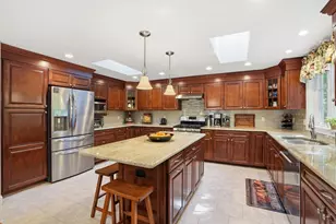 22 Longmeadow Dr, Canton, MA 02021 - Photo 6