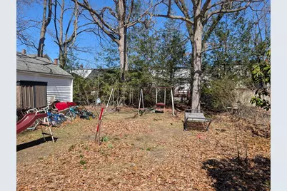 141 Shawmut St, Springfield, MA 01108 - Photo 18