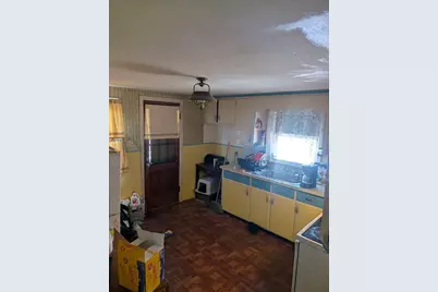 141 Shawmut St, Springfield, MA 01108 - Photo 6