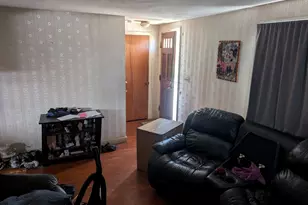 141 Shawmut St, Springfield, MA 01108 - Photo 4