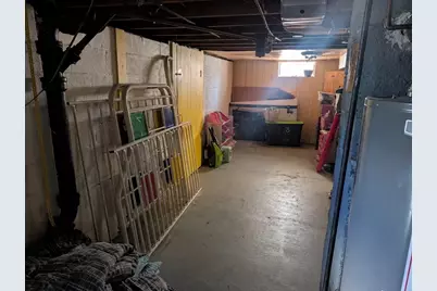 141 Shawmut St, Springfield, MA 01108 - Photo 16