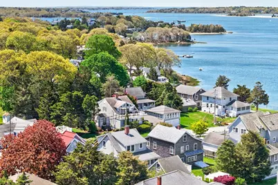 52 Circuit Ave, Bourne, MA 02559 - Photo 4