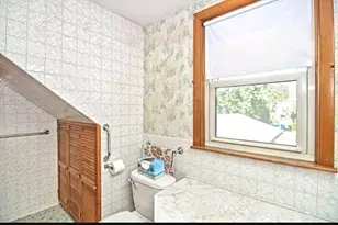 41 Highland St, Auburn, MA 01501 - Photo 10