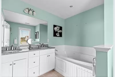 2 Beach Plum Ln #E, Bourne, MA 02532 - Photo 16