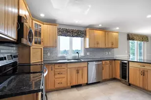 107 Newport Rd, Hull, MA 02045 - Photo 16