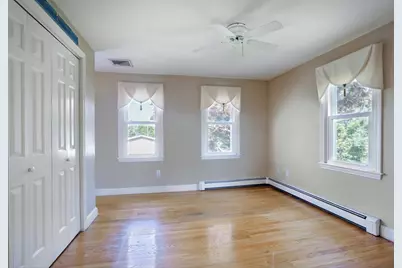 107 Newport Rd, Hull, MA 02045 - Photo 12