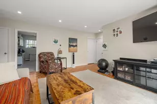 24 Westgate Rd, Boston, MA 02132 - Photo 6
