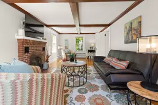 85 Mineral St, Reading, MA 01867 - Photo 8
