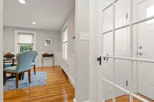 85 Mineral St, Reading, MA 01867 - Photo 6