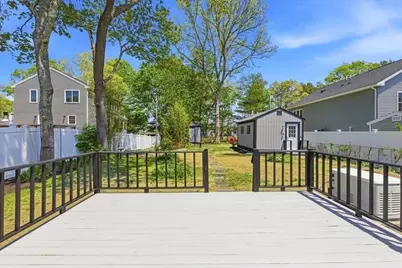 64 Rosepoint Ave, Wareham, MA 02576 - Photo 4