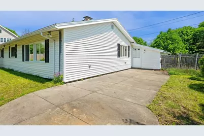 64 Amherst Rd, Beverly, MA 01915 - Photo 32