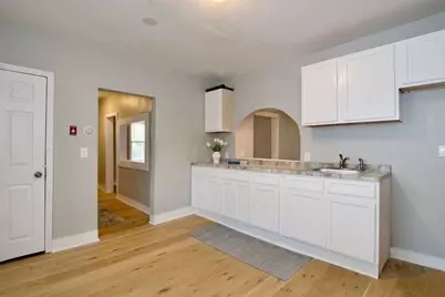 20 Crosby St, Springfield, MA 01105 - Photo 4
