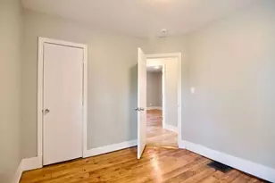 20 Crosby St, Springfield, MA 01105 - Photo 6