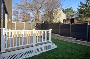 236 Lake St, Waltham, MA 02451 - Photo 6