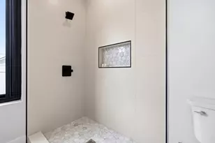 236 Lake St, Waltham, MA 02451 - Photo 18